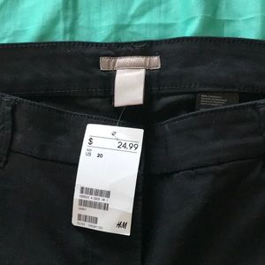 H&M + BLACK SKINNY JEANS BRAND NEW